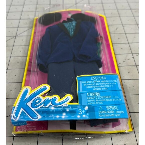 Ken Fashionistas Blue Tuxedo Outfit W/ Rose 2013 Barbie Doll Accessory New - Picture 2 of 5